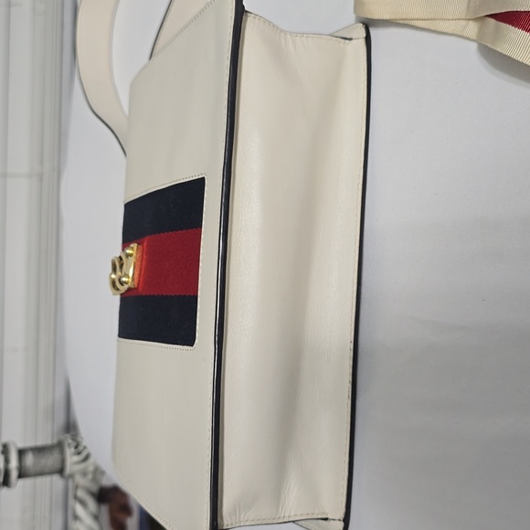 GUCCI SMALL SYLVIE WHITE CALFSKIN SHOULDER BAG - Picture 12 of 17